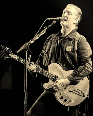 Queens Of The Stone Age & Pixies